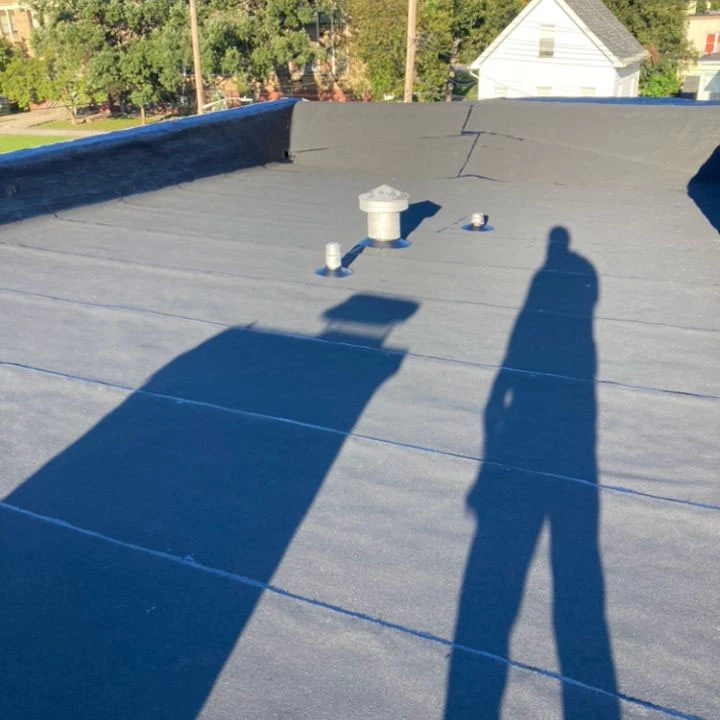 Flat roof completion in the Bronx